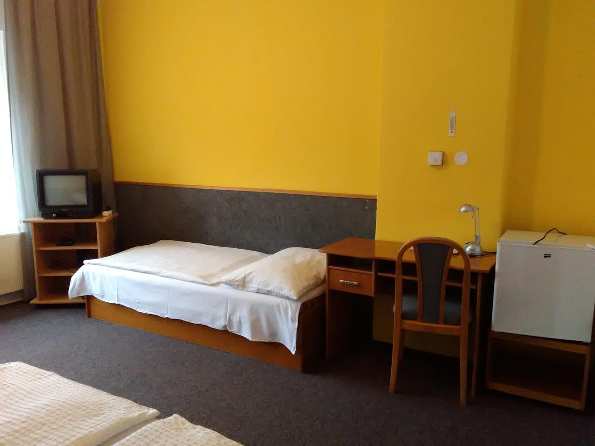Penzion Vis A Vis Třebíč Εξωτερικό φωτογραφία